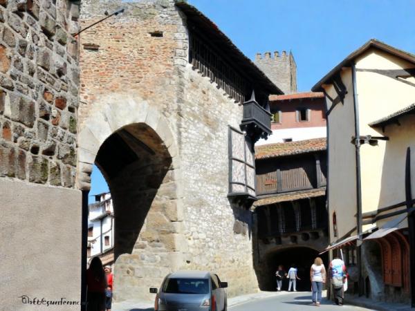 Porte Hisar Kapiya photo