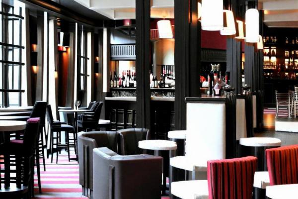 Photo de Monroe Cafe & Bar