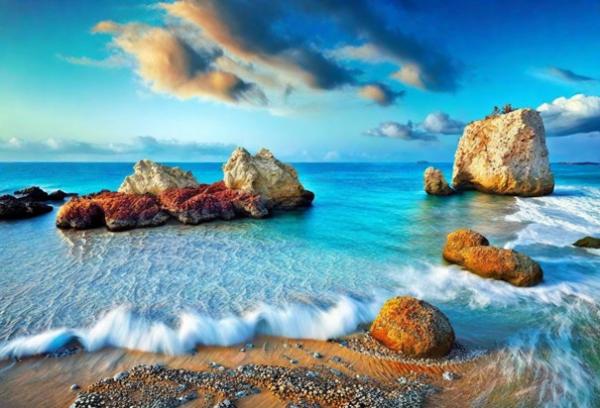 Le rocher d'Aphrodite et la plage de Paphos