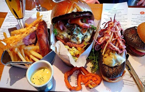 Burger et homard photo